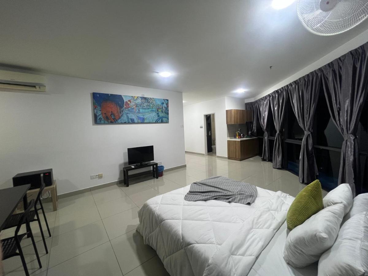 Studio Units At Pacific Tower Near Jaya One By Comfyasia Petaling Jaya Exterior foto